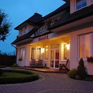 hotelik-modlin-airport.warsawhotelspoland.com/